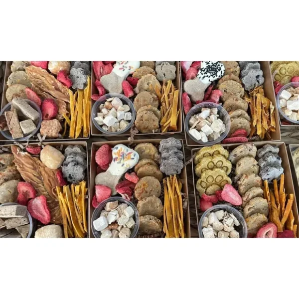 Barkuterie Box from Bucho's Barkery - Pet Home | The Perfect Pet Supplies Shopping Experience